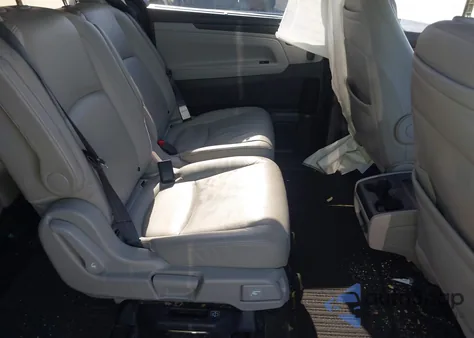 2018 Honda Odyssey Touring from USA, damaged, VIN 5FNRL6H82JB015744